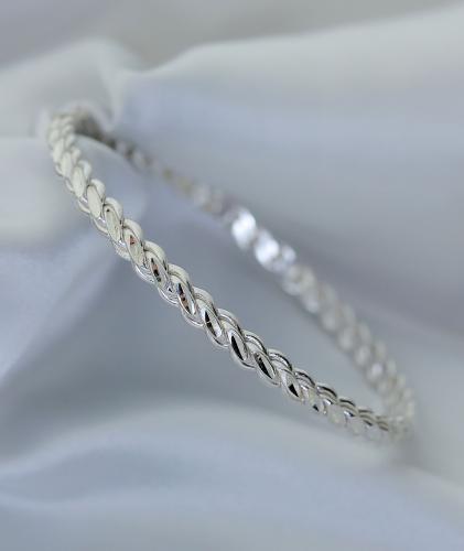 اسوارة فضة سلاتة