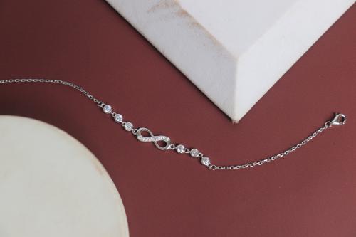 اسوارة انفنتي
