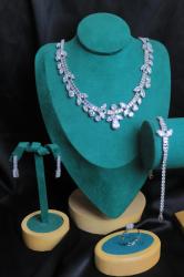 طقم عرائس
