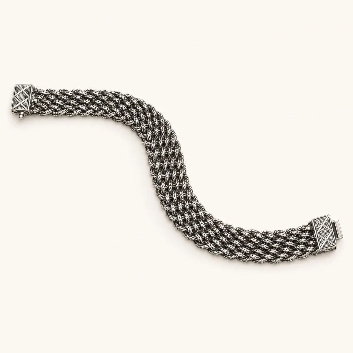 اسوارة فضة شبابي